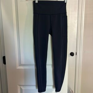 Sweaty Betty navy leggings with pocket, xs